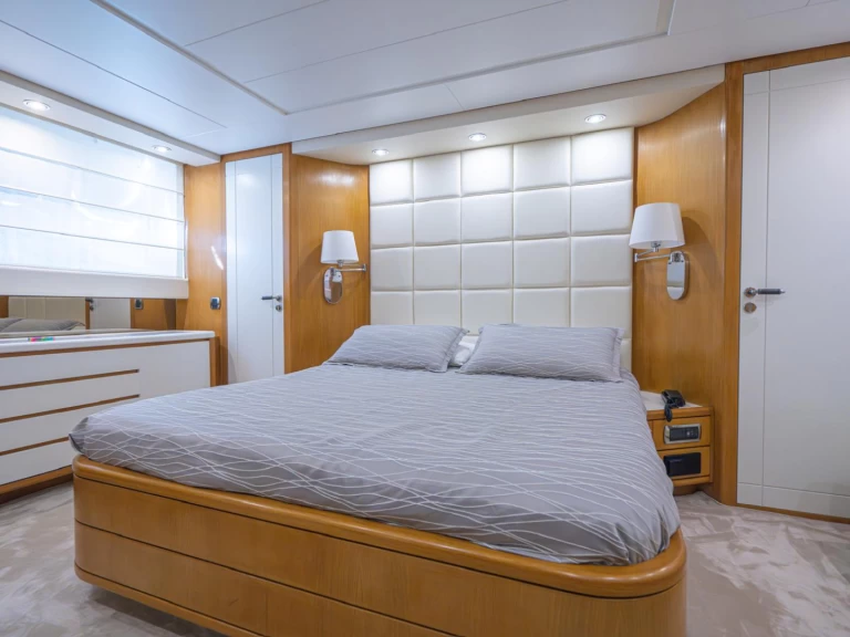 Luxury Yacht rental with or without captain Sanlorenzo Naples