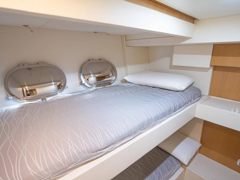 Boat rental Sanlorenzo San Lorenzo SL 72 in Procida on Samboat