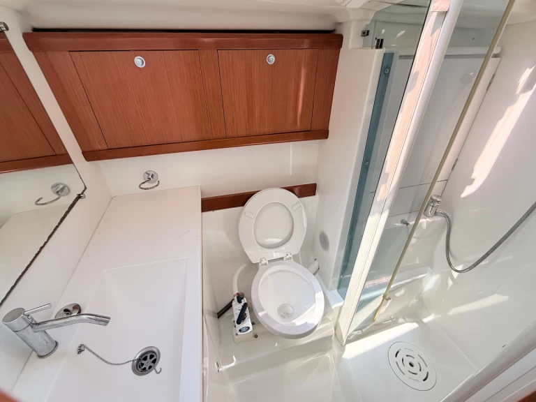 Bénéteau Oceanis 46 in Sukošan on SamBoat