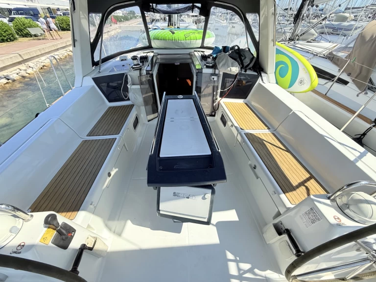 Yacht charter Sukošan cheap Oceanis 41