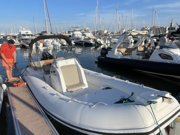 Zodiac Medline 6.8 charter bareboat or captained in  Arcachon