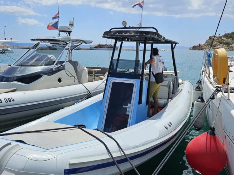 Bareboat Rental RIB Colnago with a boat licence
