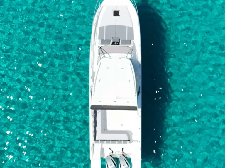 Bareboat Rental Motorboat Saver with a boat licence