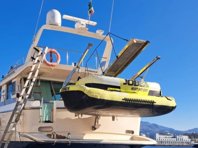 Motorboat rental with or without captain Mercan Palermo