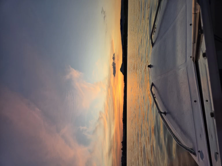 Motorboat for rent Annecy at the best price