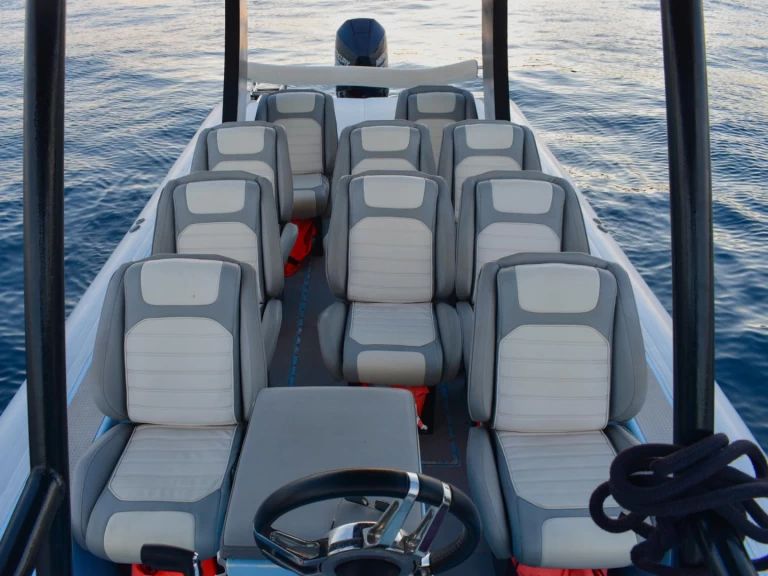 RIB rental in Makarska - Colnago Colnago 33