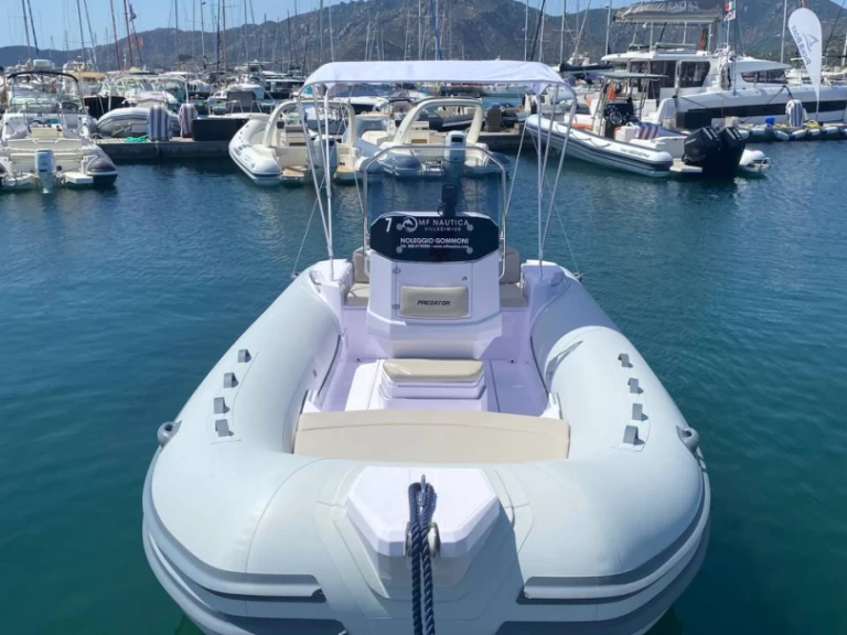 Boat rental Italboats Predator 599 AS in Villasimius on Samboat