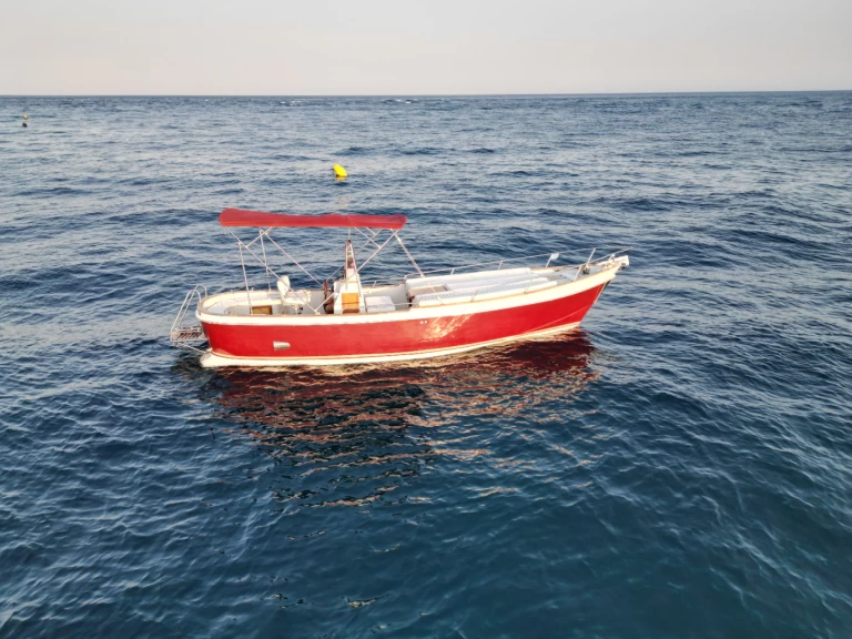 Rent a Dasamarine Altair 25 Catania