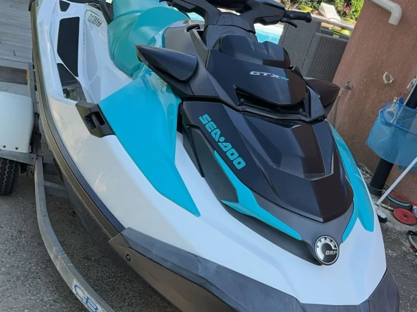 Sea-Doo GTX PRO in La Londe-les-Maures on SamBoat