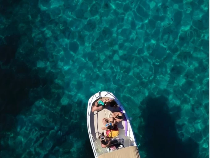Bareboat Rental Motorboat Idea Marine with a boat licence