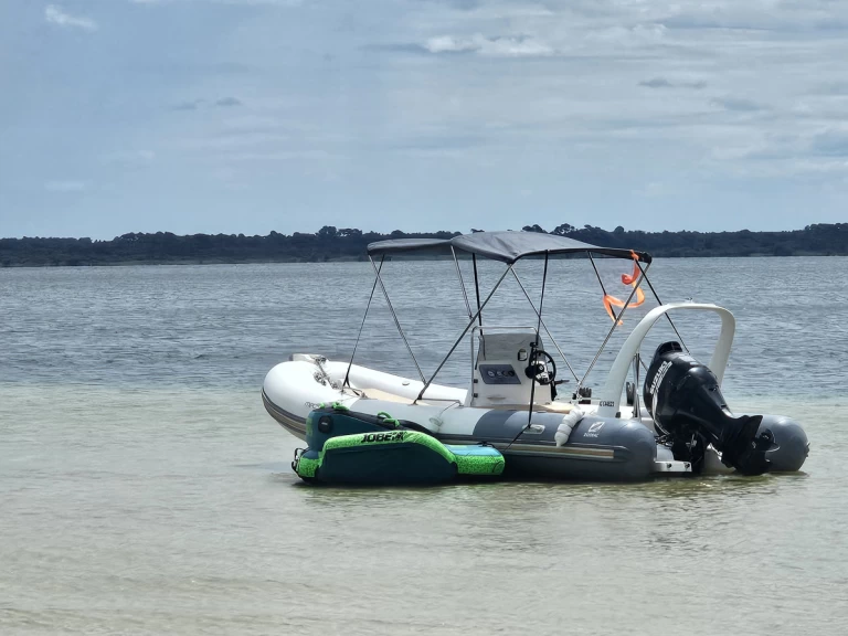 RIB rental with or without captain Zodiac Biscarrosse