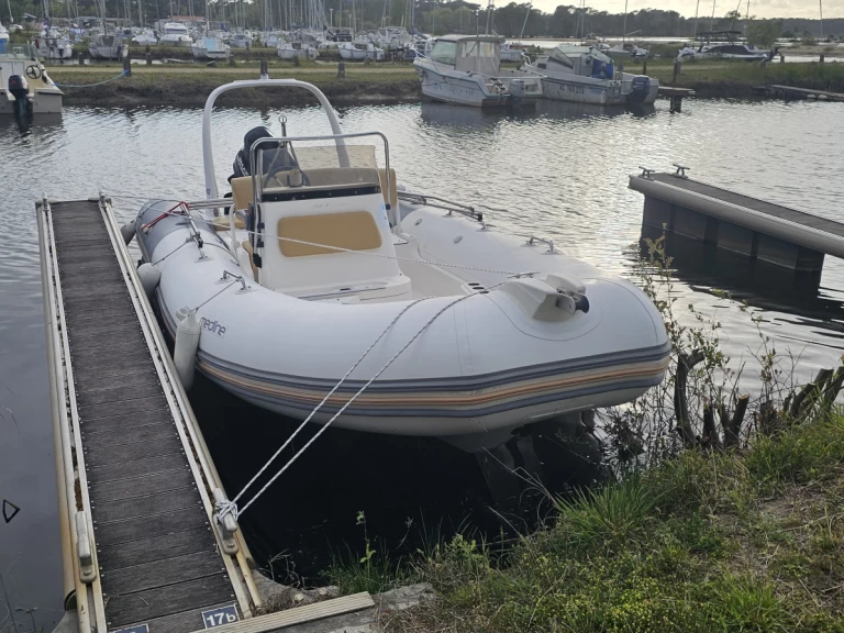 Zodiac Medline II in Biscarrosse on SamBoat