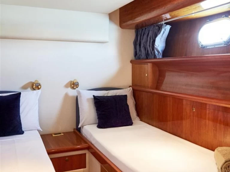 Rent a Alfamarine 58 Chania