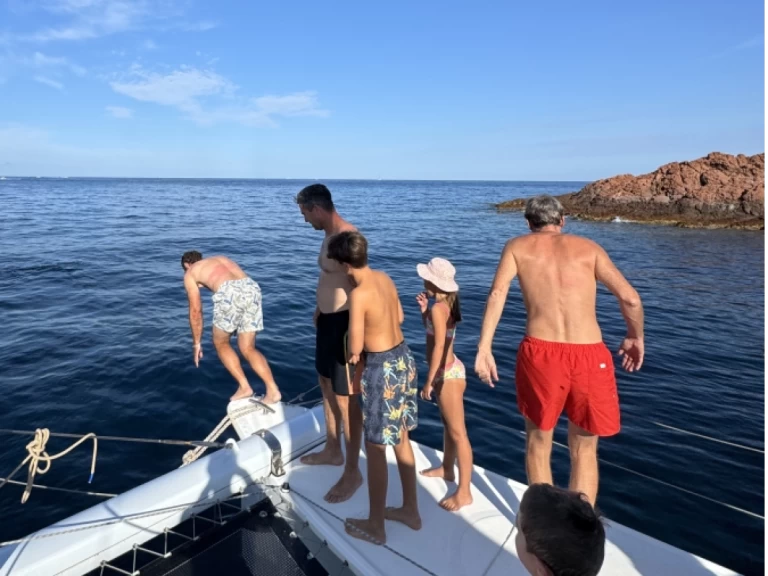 Boat rental Lombardini Lady Hawke 39 Cabrio in Théoule-sur-Mer on Samboat