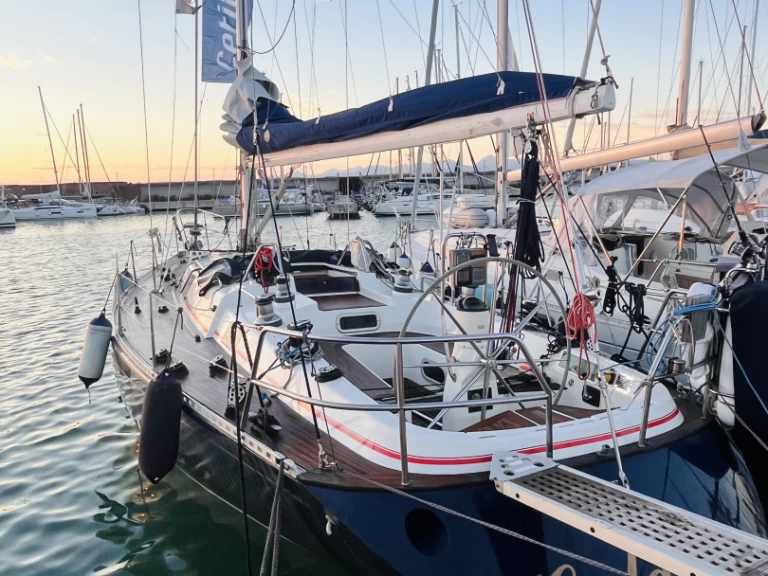 Boat rental Comar Genesi 43 in Punta Ala on Samboat