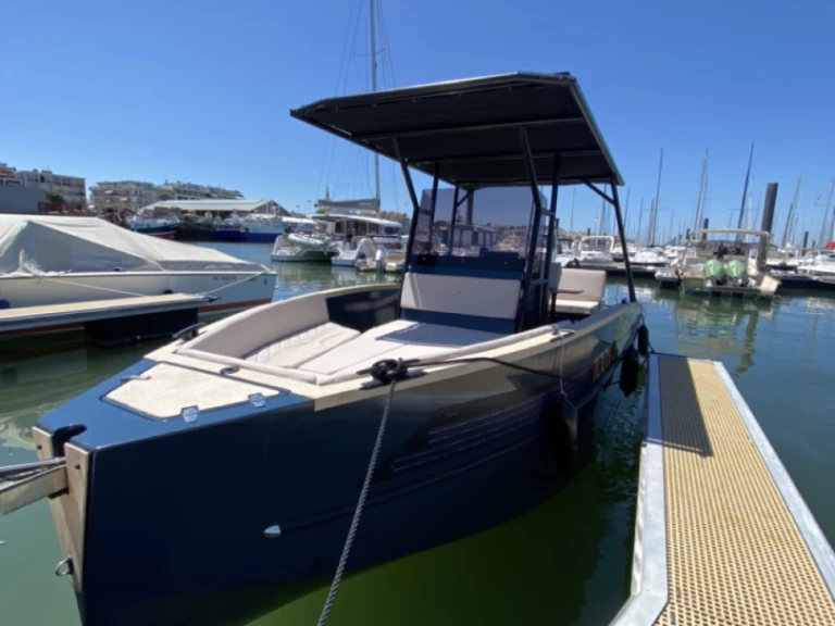 Bareboat Rental Motorboat E-sole with a boat licence