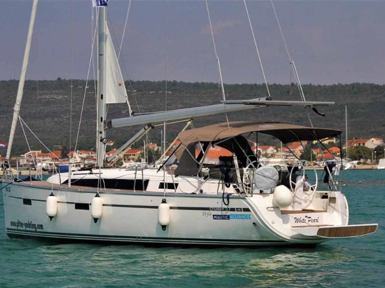 Boat rental Bavaria Cruiser 37 in Biograd na Moru on Samboat