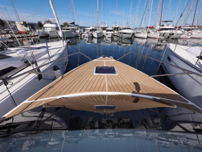 Nuva yachts  Nuva M9 Cabin charter bareboat or captained in  Biograd na Moru