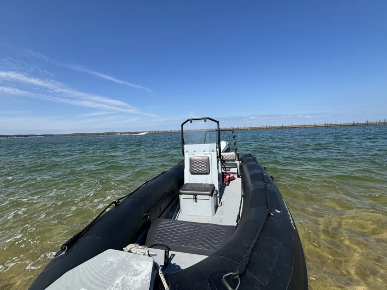 Yacht charter Arcachon cheap Patrol 600