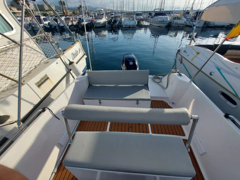 Motorboat for rent el Masnou at the best price