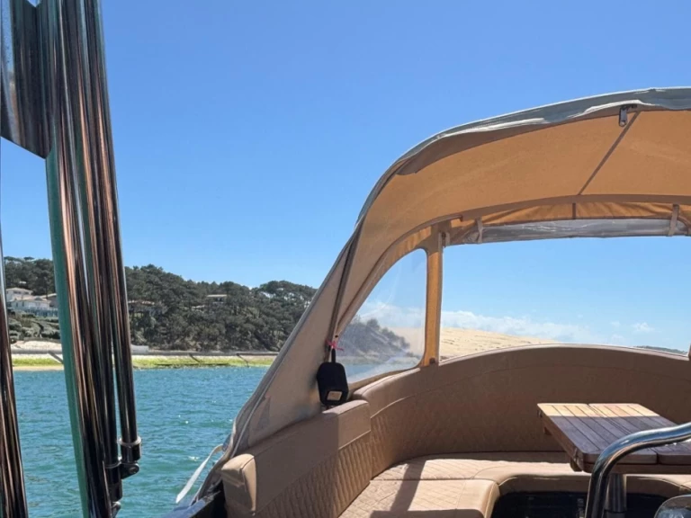 Rent a oudhuijzer 580 - Électrique Arcachon