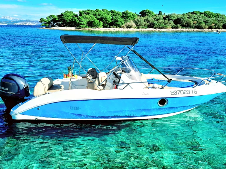 Motorboat for rent Trogir at the best price