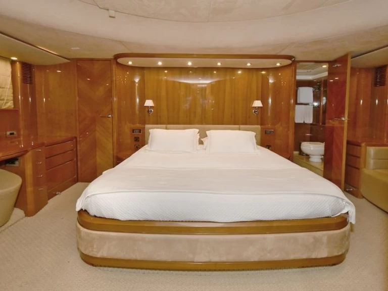 Luxury Yacht rental in Marina Del Rey - Viking 85