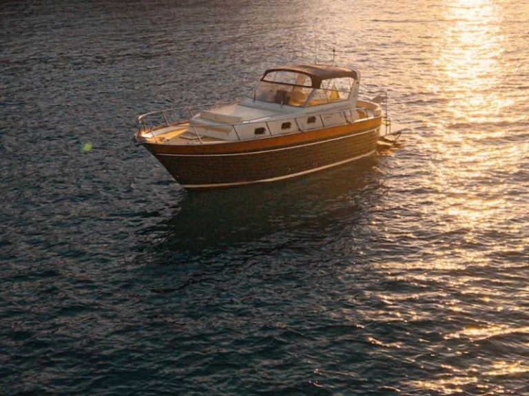 Motorboat rental with or without captain Apreamare Monopoli