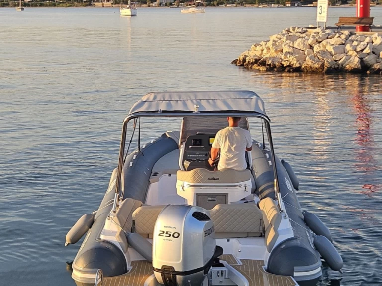Rent a Salpa Soleil 24,5 Biograd na Moru