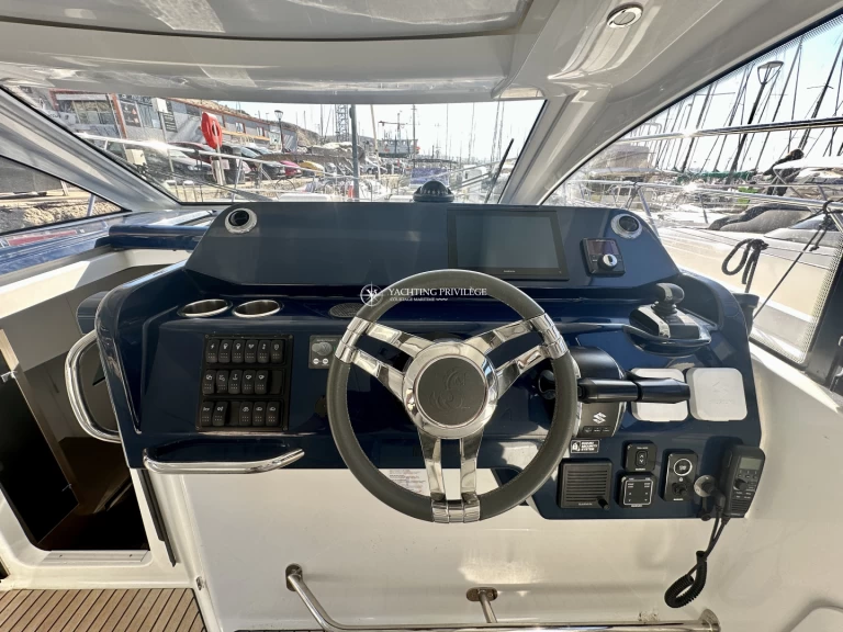 Motorboat for rent Marseille at the best price