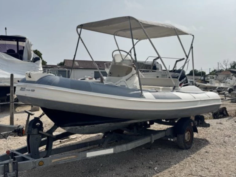 RIB for rent Hyères at the best price