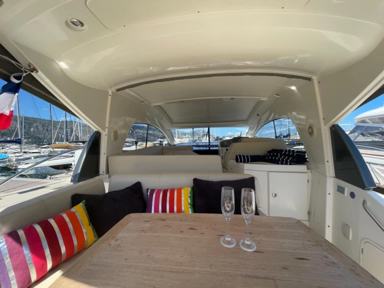 Yacht charter Port de Saint Jean Cap Ferrat cheap Prestige 38 S