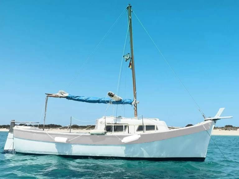 Sailboat rental in Portinatx - Plastic Siller Superpescadou