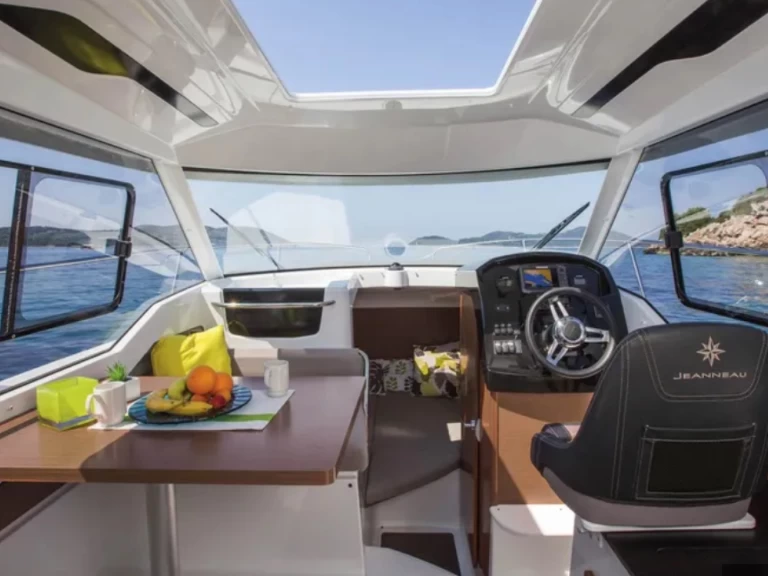 Bareboat Rental Motorboat Jeanneau with a boat licence