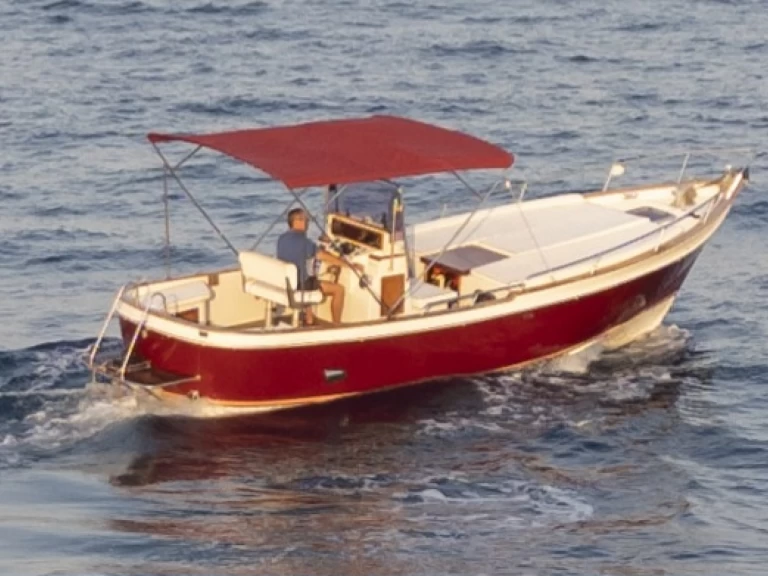 Boat rental Dasamarine Altair 25 in Catania on Samboat