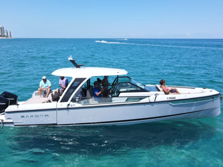 Yacht charter West Palm Beach cheap Saxdor 320 GTO