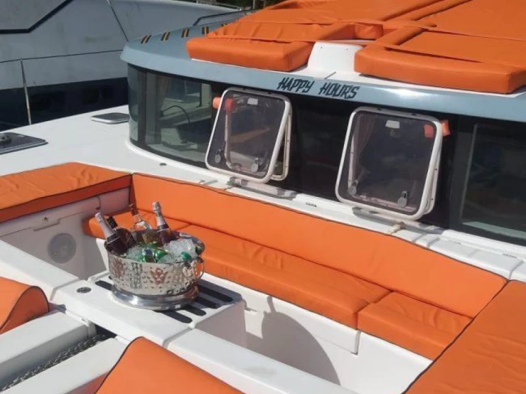 Custom Made 44 charter bareboat or captained in  Bayahíbe (Zona Urbana)