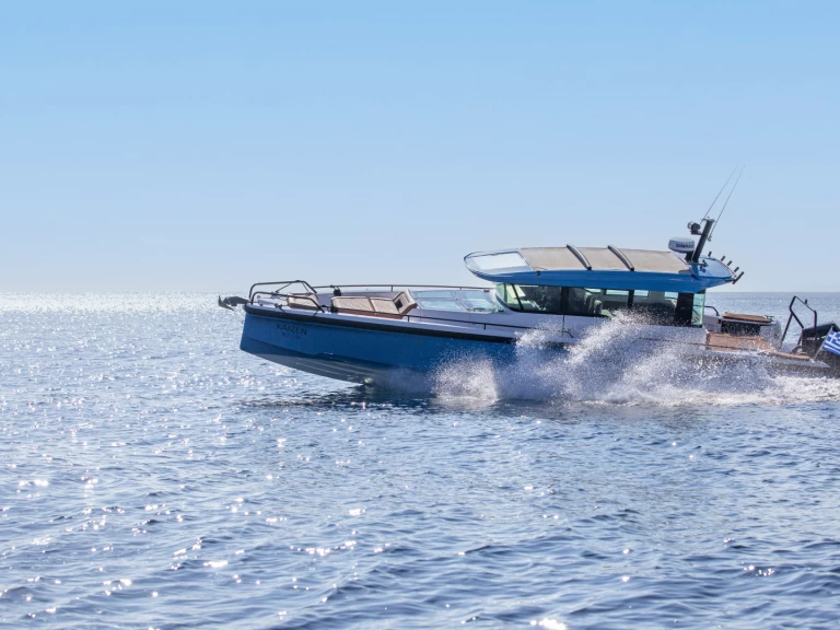 Motorboat for rent Chaniá at the best price