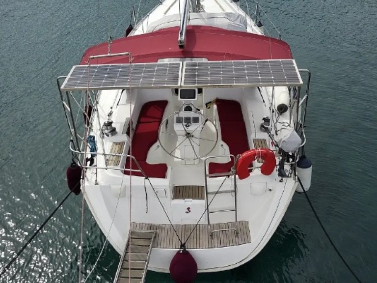 Sailboat rental with or without captain Bénéteau Kallithea