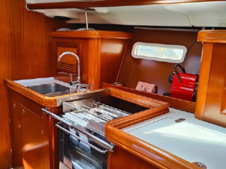 Bénéteau Oceanis 393 Clipper charter bareboat or captained in  Kallithea