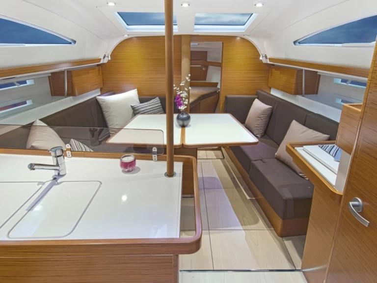 Boat rental Elan Impression 40 in Trogir on Samboat