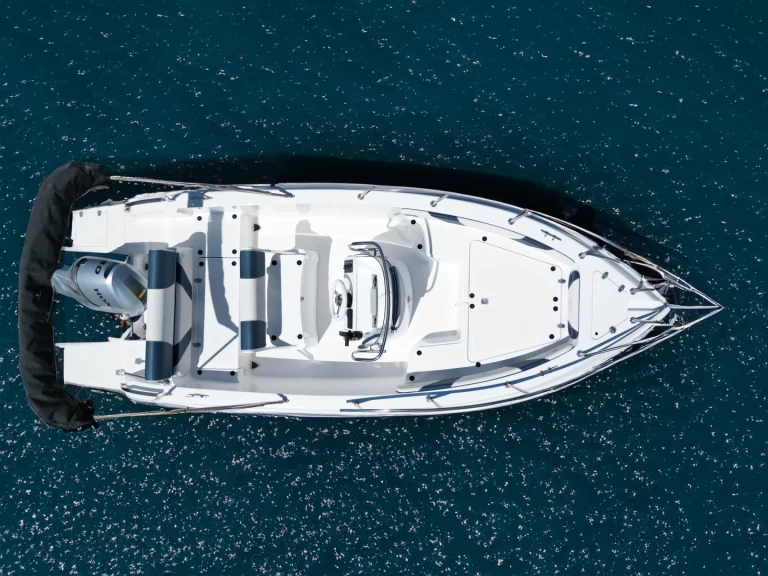 Motorboat for rent Šibenik at the best price