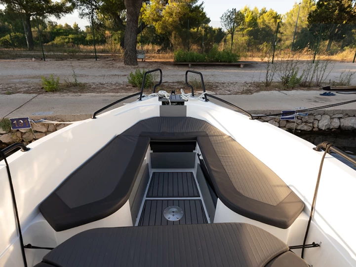 Motorboat rental with or without captain Northmaster Šibenik
