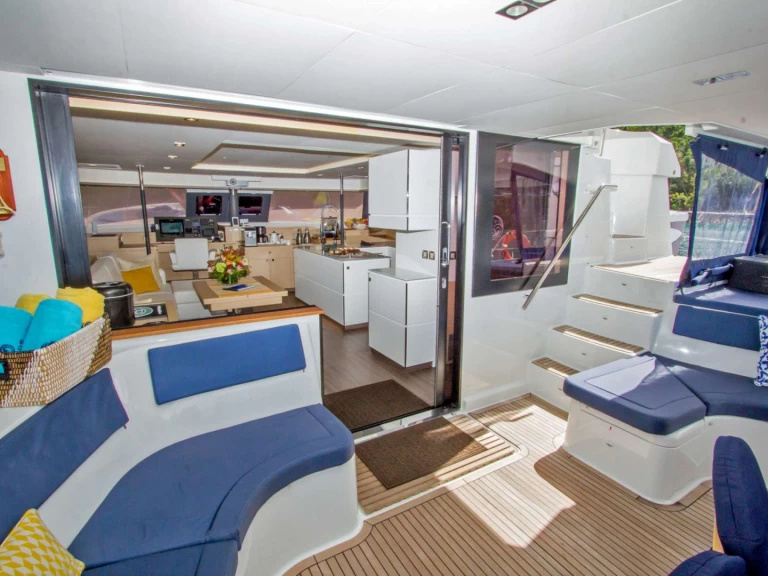 Bareboat Rental Luxury Yacht Fountaine Pajot with a boat licence