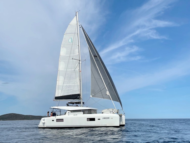 Lagoon Lagoon 42 charter bareboat or captained in  Piombino