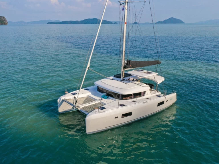 Boat rental Lagoon Lagoon 42 in Fethiye on Samboat