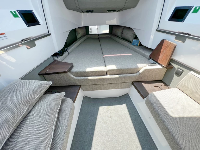 Yacht charter Chaniá cheap Axopar 37 XC Cross Cabin (1 cabin)