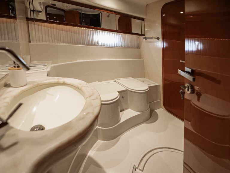 Rent a Ferretti Ferretti 165 Fly Glyfada