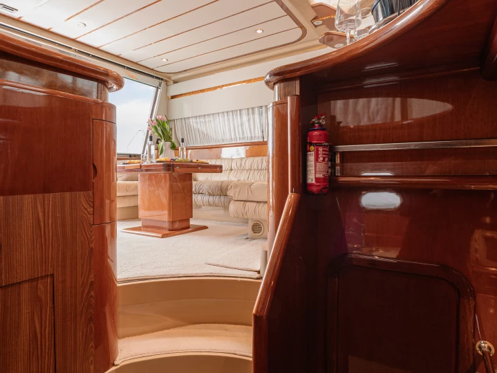 Motorboat rental in Glyfada - Ferretti Ferretti 165 Fly
