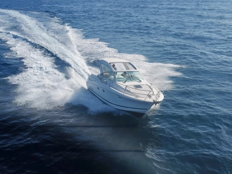 Bareboat Rental Motorboat Jeanneau with a boat licence